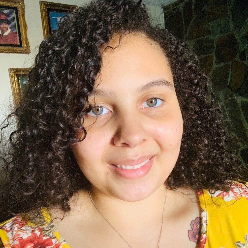 Meet your Posher, Makayla
